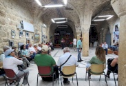 القدس : جولة ميدانية لأدلاء سياحيين فلسطينين في البلدة القديمة 